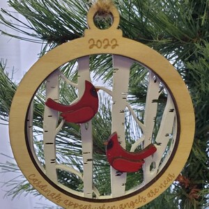 カーディナルオーナメント、天使が近くにいると現れるカーディナル、バーチツリーオーナメント、クリスマスツリーオーナメント、ホリデーデコレーション