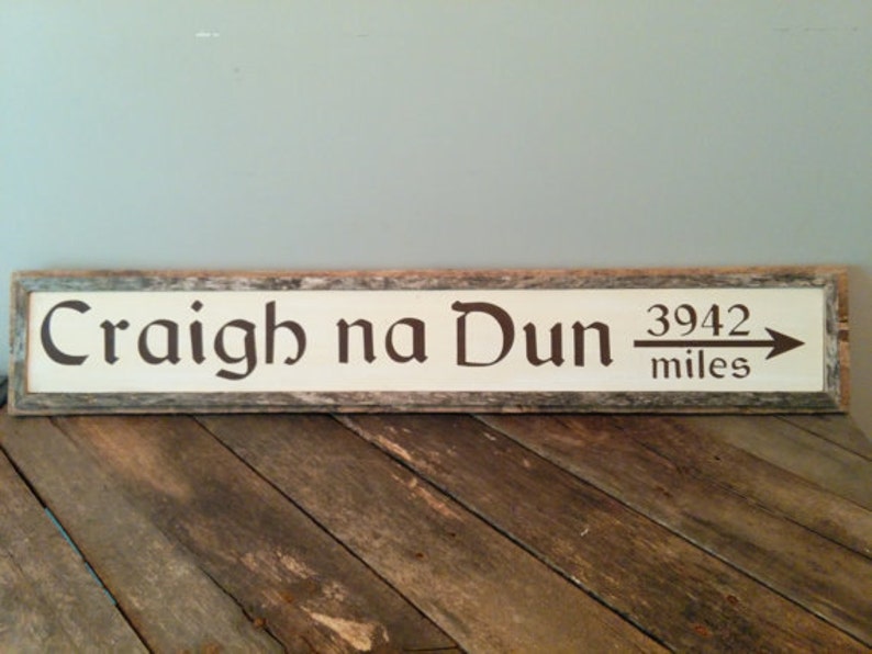 Craigh na Dun Framed Sign, Custom Hand Painted Directional Sign, Destination Sign, JAMMF, Claire, Personalized Location Sign, Arrow Sign image 2