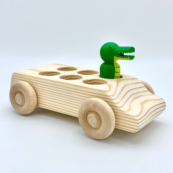 wooden peg toy