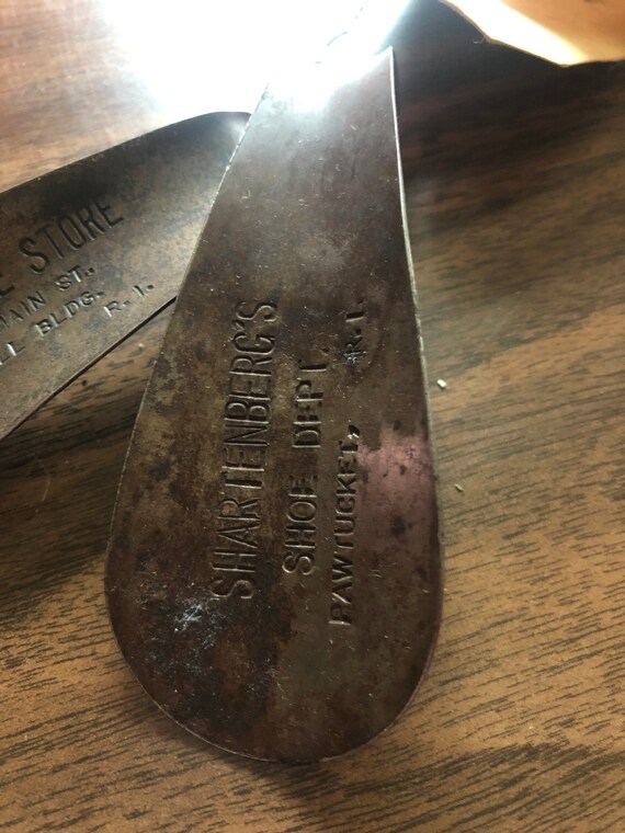 Vintage metal shoe insole shoehorn engraved Modern Sh… Gem