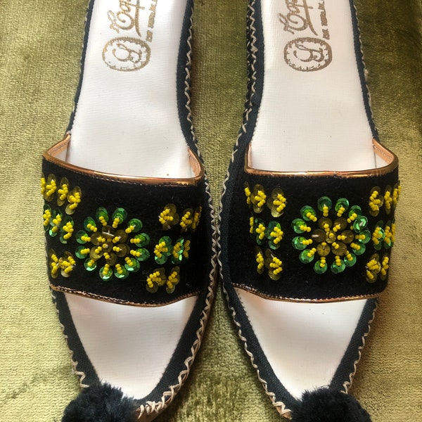 Traditional Turkish Slippers with Pompom Toes - Felt Leather Beaded - Curled Genie Slippers - Istanbul Shoes - Womens Narrow US 6 Europe 36