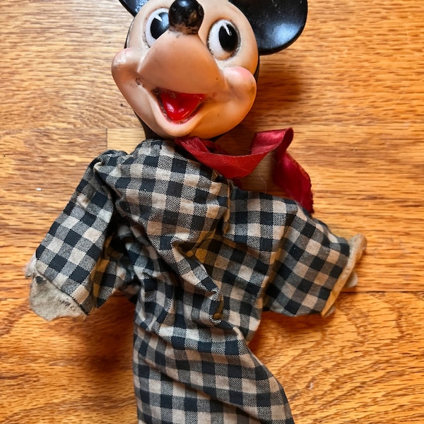 1950s Walt Disney Productions "Mickey Mouse" 9" Gund Mfg. Co. Hand Puppet