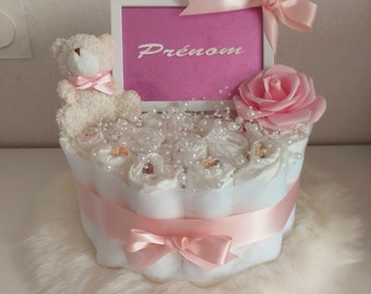 Gâteau de couche pour fille "Amour de petit ourson"