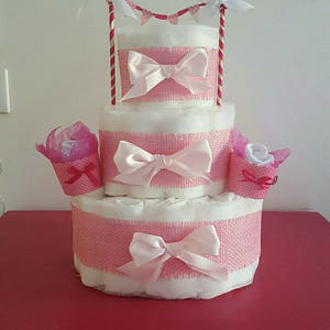 Joli gâteau de couche pour fille