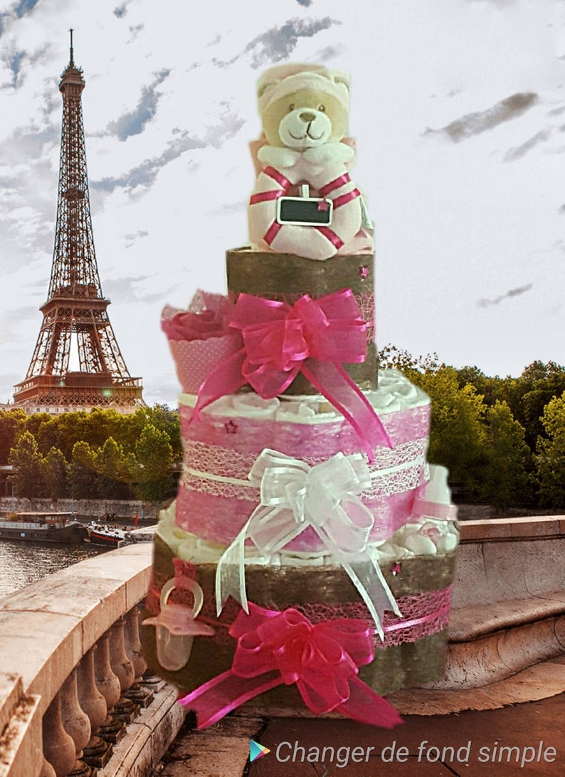 A pretty pink girl layer cake image 1