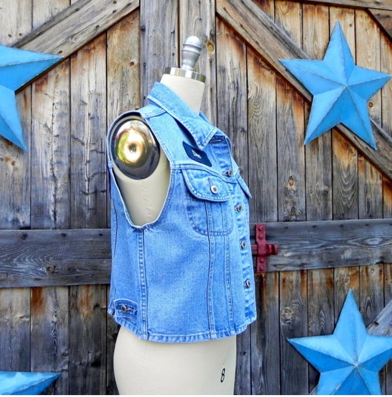 Vintage 1980's blue denim vest with large back pa… - image 5