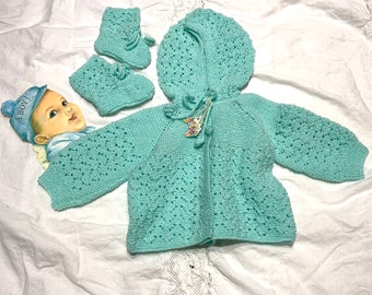 Vintage baby’s clothes, teal 80’s sweater & bootie combo set. Perfect condition- never worn, tags still on.