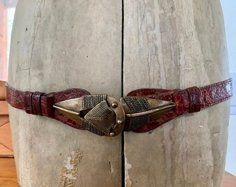 Vintage faux crocodile embossed, genuine leather belt from the  1990’s, women’s size 36.5