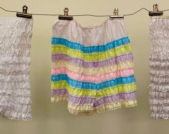 Vintage Bloomers, set 3 pairs of ruffle panties
