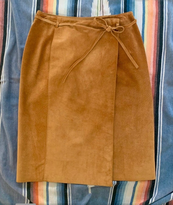 1990's Danier suede , warm tan, wrap skirt - image 8