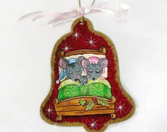 Christmas ornament, hand painted wood ornament, Christmas mice, mouse family, Merry Christmas, cute mouse art, flat wooden ornament painting