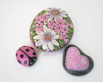 Heart shaped flower rock set, pink ladybug rock, painted stone set, you rock pink heart, sweetheart gift, gift for mom, Valentines day gift