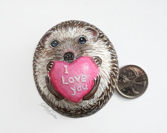 Hedgehog painted rock, painted stone, valentine rock, valentine stone, hedgehog valentine, hedgie lover rock, heggie stone, Valentine art