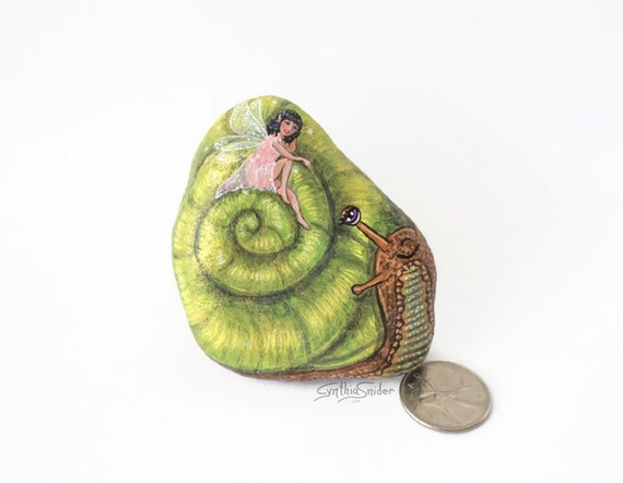 Painted rock, painted stone, snail art, cute, fairy snail, snail stone, snail painted rock, garden decor, fairy garden, snail painted stone