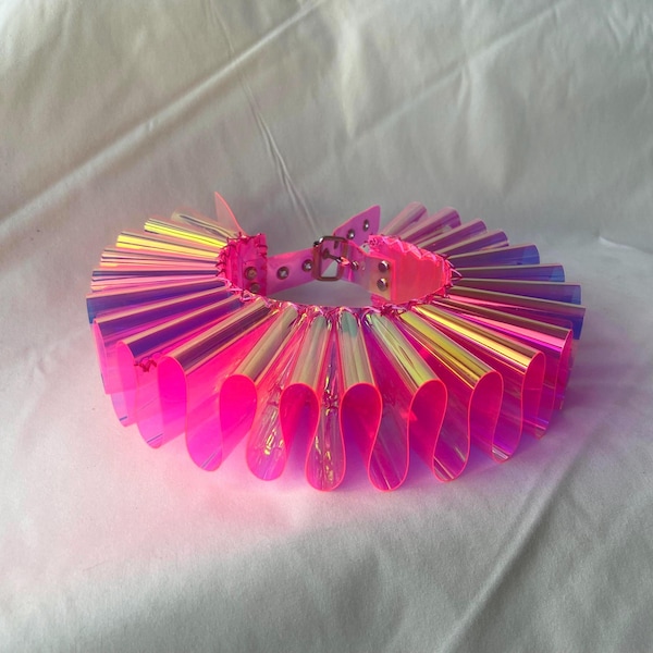 PINK PVC iridescent Clown Collar // elizabethan ruff / Circus / Pierrot / Jester / Goth / Drag / Club Kid