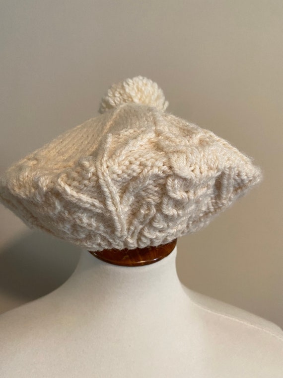Vintage Hand Knit Wool Beret w/ Pom Pom