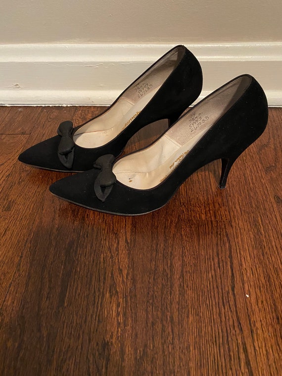 1960’s Black Pumps w/ Bow Detail - image 3