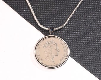 1986年 銀製メダル 花柄デザイン ケース付き 1986年 5ペンス - エナメルコインネックレス - Etsy 日本
