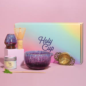 Zestaw prezentowy Ceremonialny Matcha – z japońską trzepaczką bambusową, ceramiczną miseczką i organiczną Matchą – szkliwo ametystowe