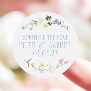Sprinkle the love personalised wedding confetti stickers | wildflower floral flower circle / round wedding favour sticker | flowers