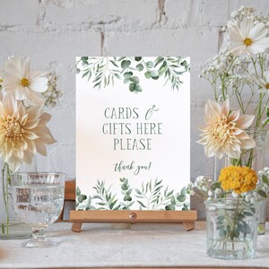 Cartes et cadeaux Eucalyptus avec chevalet en option | plaque de mariage pour table cadeau | enseigne pour cartes de mariage et cadeaux | Cadeaux signalétique A5 + A4