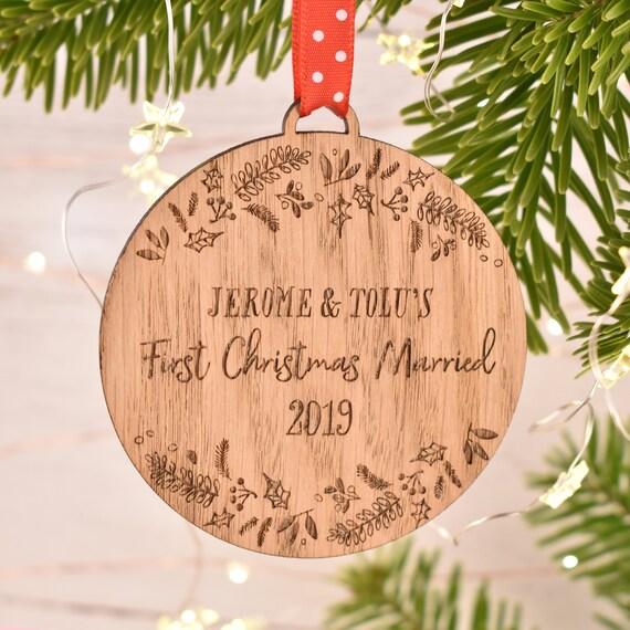 pequeño árbol de Navidad Corazón Encanto Adorno 2019 Primera Navidad como el Sr /& sra