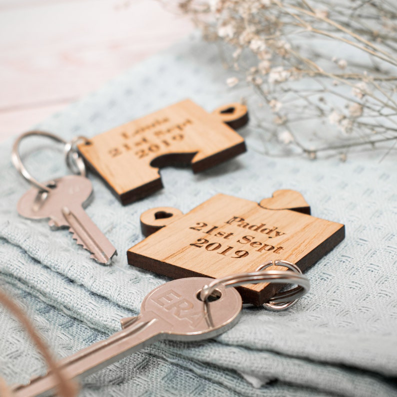 Valentines day gift, Valentine's Day Keyring, Valentine's gift for him, Valentine's gift for her, Personalised wooden puzzle keyring. G02 image 2