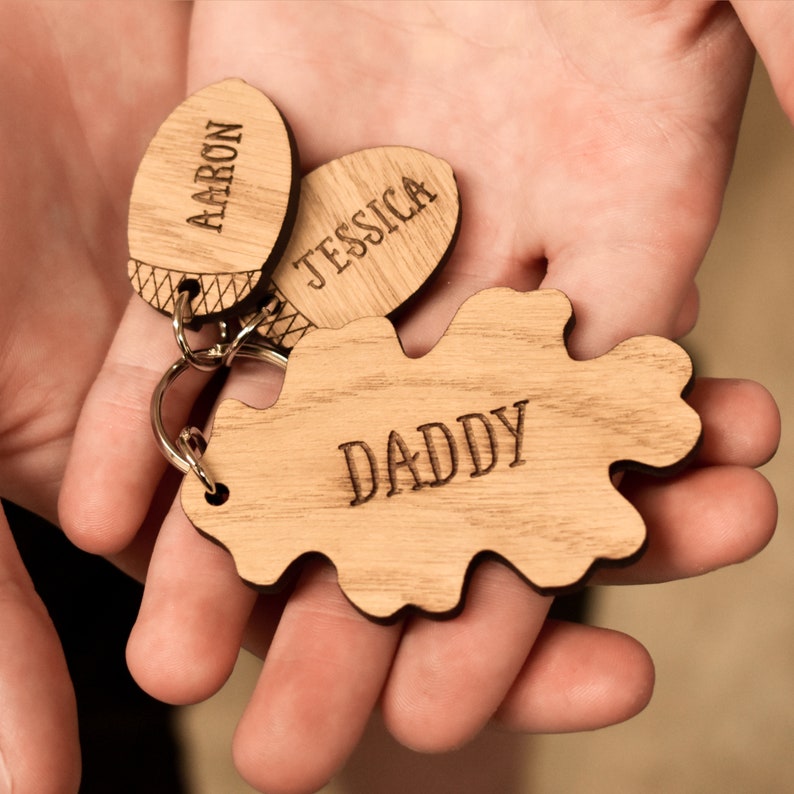 Gift ideas for Dad Personalised Acorn and Oak Keyring for Fathers Day Birthday or Christmas Grandad Gifts Gifts for Him Wooden Keyring image 3