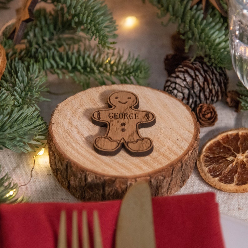 Personalised gingerbread man Christmas place names dinner table decor place name setting decoration wooden Christmas table decorations imagem 6