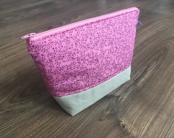 Kulturtasche "Pink-Mint Flower"