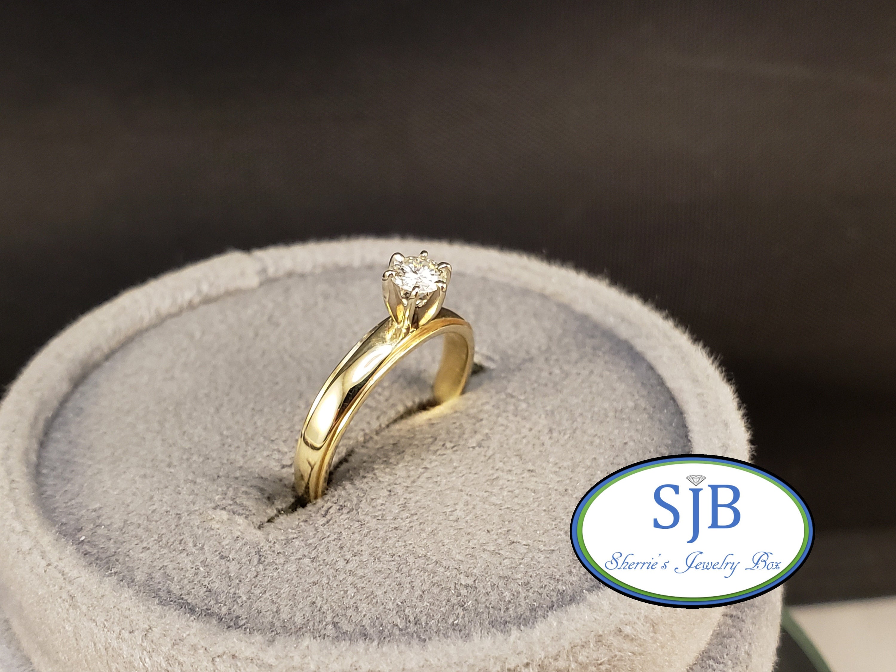 Buy Mia By Tanishq Women 14KT Gold Ring In Fan Design With Diamonds - Ring  Diamond for Women 11173288 | Myntra