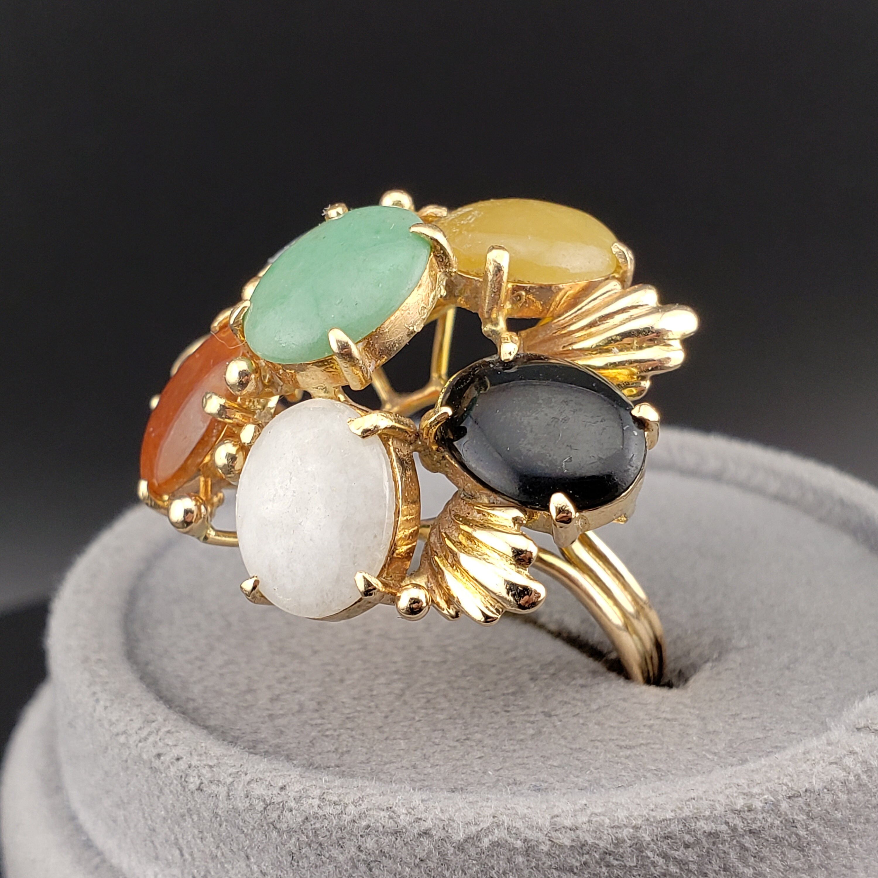 Jade Rings, Vintage Jade Ring, Vintage 14k Yellow Gold Multi Jade Rings, Vintage Jade Ring, Vintage 14k Yellow Gold Multi