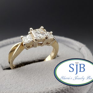 Anello di diamanti, anello di fidanzamento con diamanti, anello di anniversario in oro bianco e giallo 14k con 3 diamanti taglio principessa, anello impilabile, misura 7, #WD100