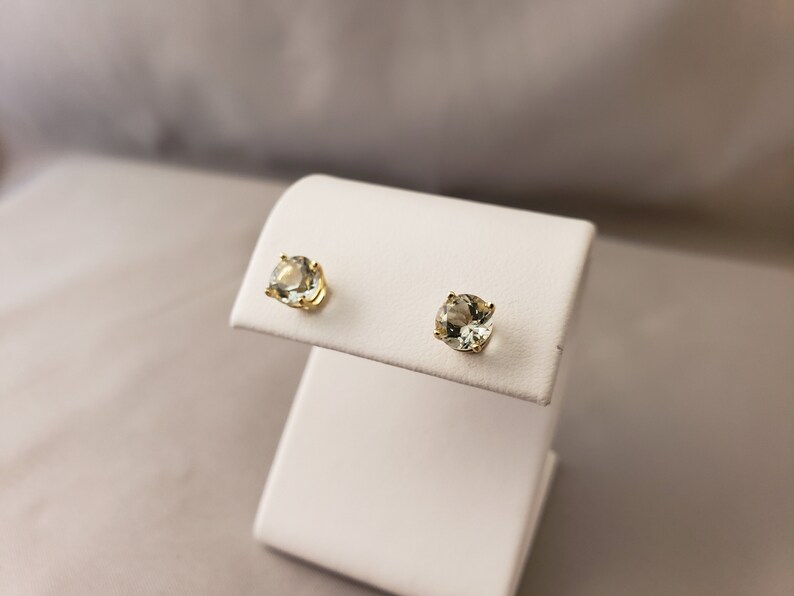 14k Yellow Gold Green Amethyst Earrings Green Amethyst Stud Earrings Prasiolite Studs Green Amethyst Earrings Green Stone Earring #E826