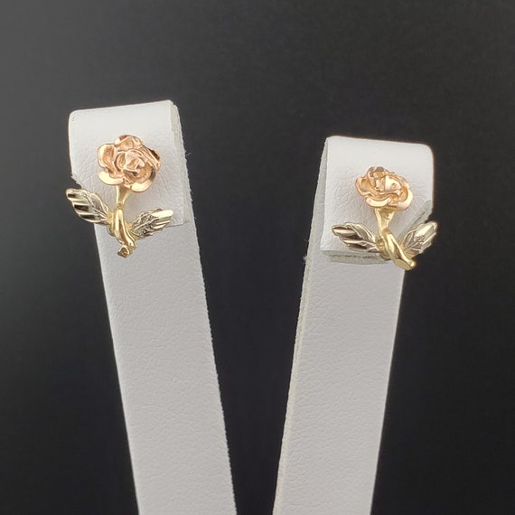 Vintage Flower Earrings, 14k Tri Color Gold Studs… - image 2