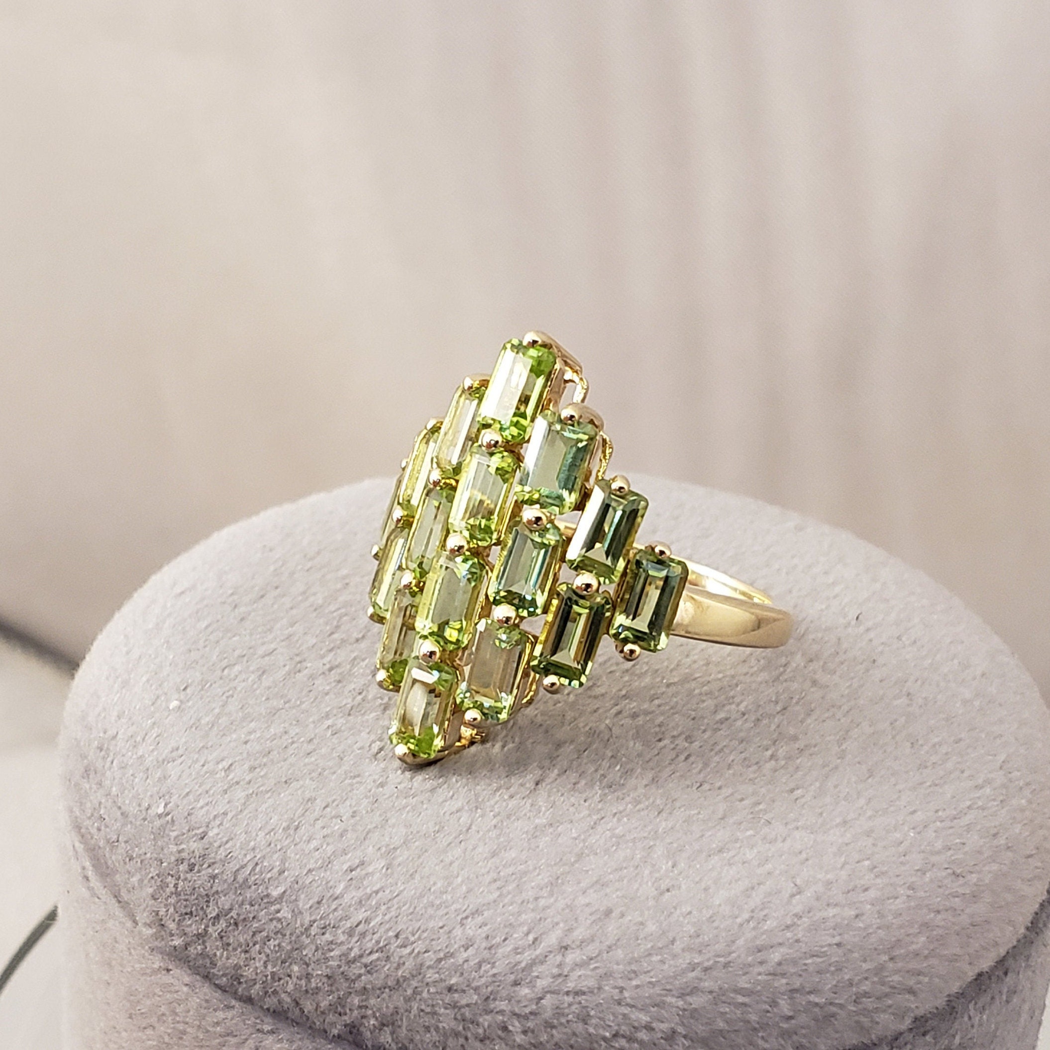 Peridot Rings Vintage Peridot Ring 10k Yellow Gold Emerald Etsy