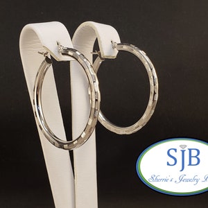 Brincos de argola, brincos de argola de 14k, brincos de argola texturizados com lapidação de diamante em ouro branco 14k, argolas de ouro branco 14k, brincos estilo argola, #E1387
