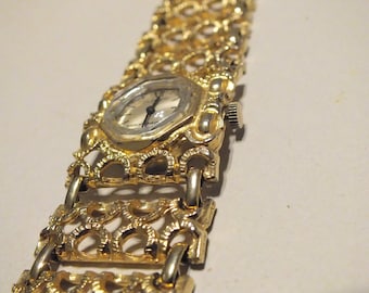 Vintage Clinton Swiss Watch, Gold Mechanical Bracelet Wind Up, 17 Jewels