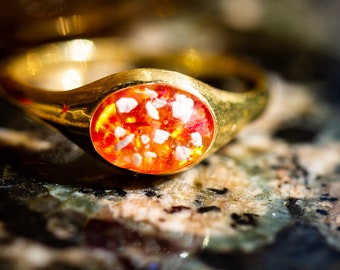 Cremation Ring For Pets with Crushed Opal and Cremation Ash - 14K Gold Plated Oval