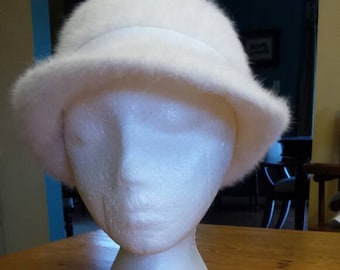 Henry Pollack Wool Hat in Winter White - Vintage Hat - Fashion Accessory