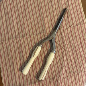 Antique Curling Iron with Wooden Handles ~ Flapper Hair Curler