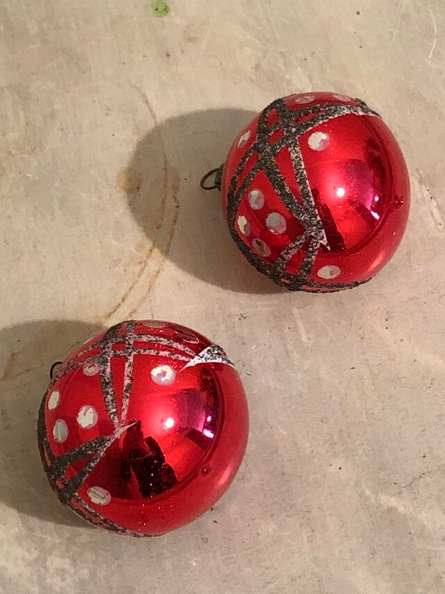 Mid Century Ornaments Red White and Silver Colors | Etsy