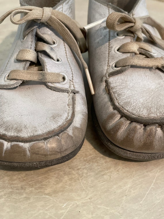 Vintage Baby Shoes ~ White Leather - image 10