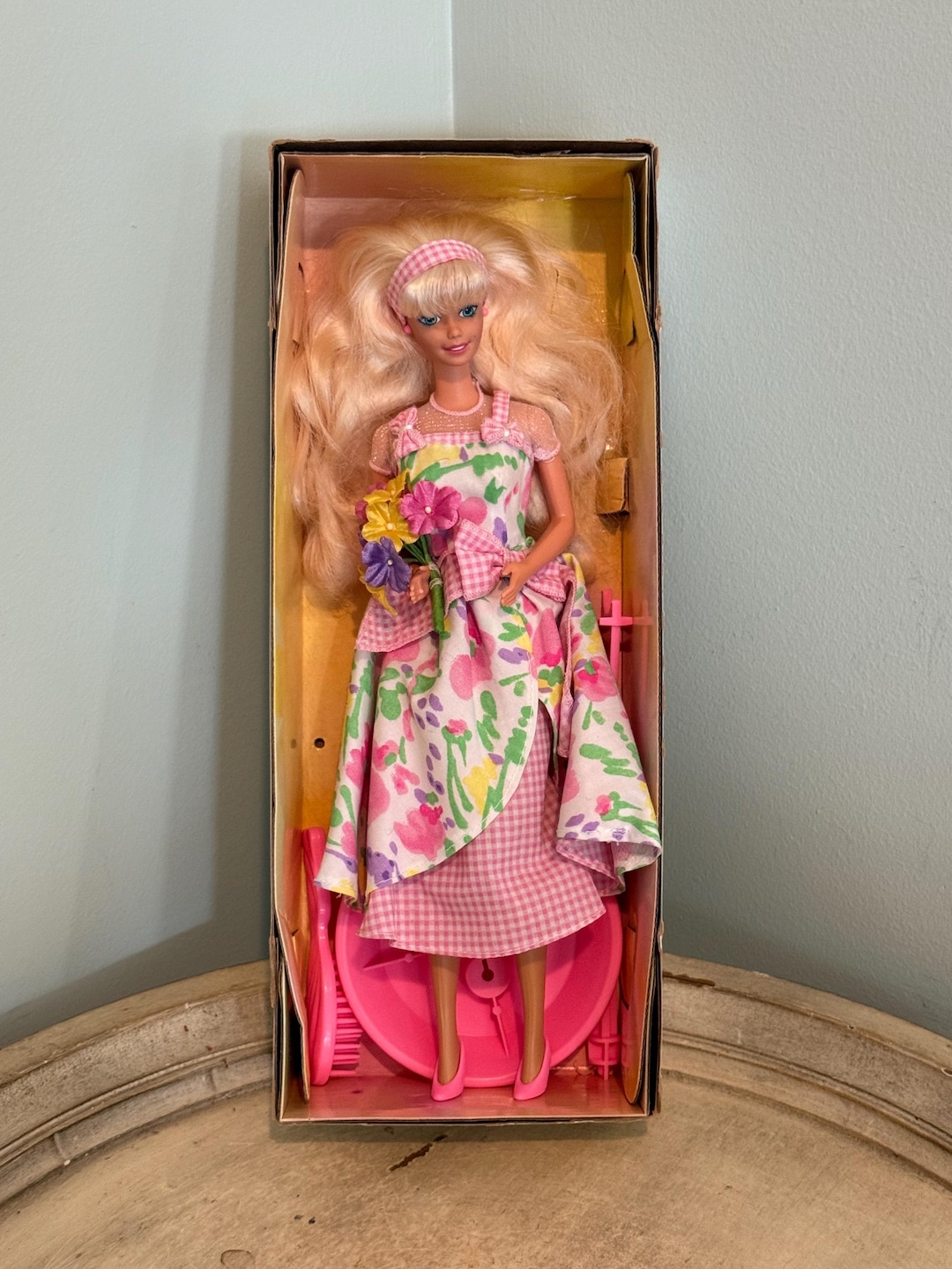 1996 Spring Petals Barbie #16746, Avon Special Edition, Second in
