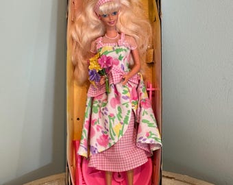 1996 Spring Petals Barbie #16746, Avon Special Edition, Second In Series Collectible Barbie Doll