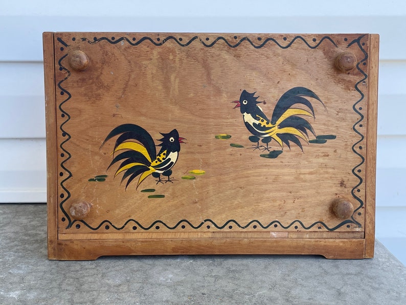 Vintage Bread Box With Cutting Board Hand Painted Roosters Etsy