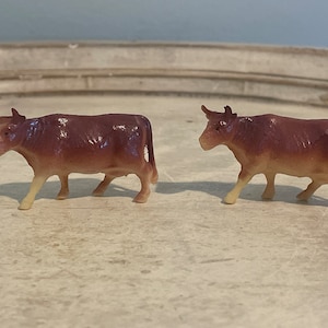 Vintage Celluloid Cows ~ Set of 2 ~ Viscoloid Plastic Toys #1