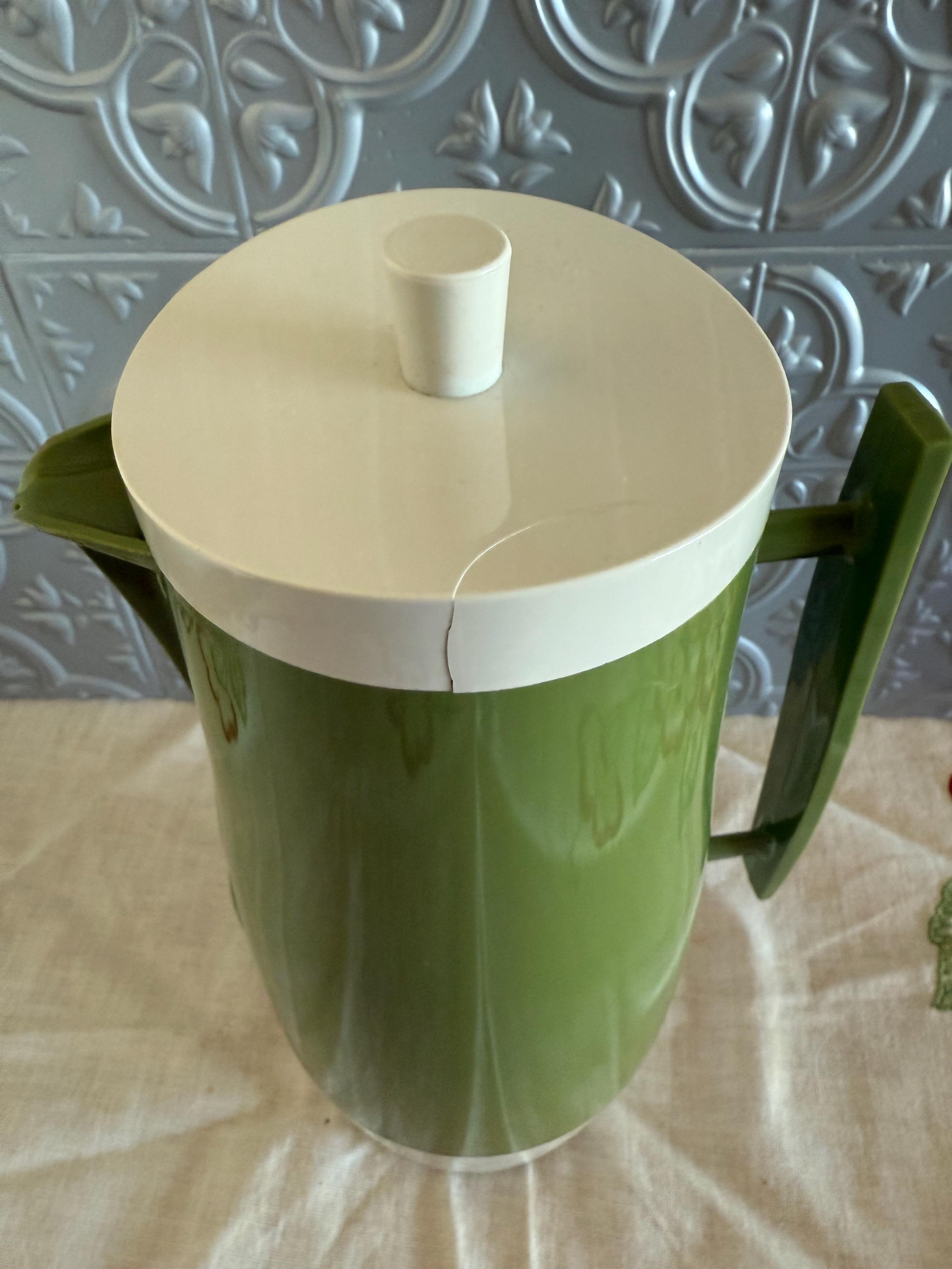 Vintage Aladdin Beverage Butler Thermos Pitcher, Quart Size in a
