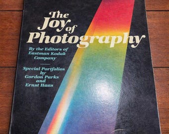 Vintage 1980s Kodak Photography Guide Book, Eastman Kodak Company