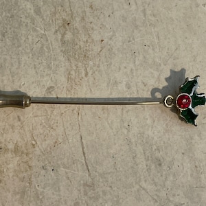 Vintage Holly Stick Pin ~ Christmas Fashion Accessory